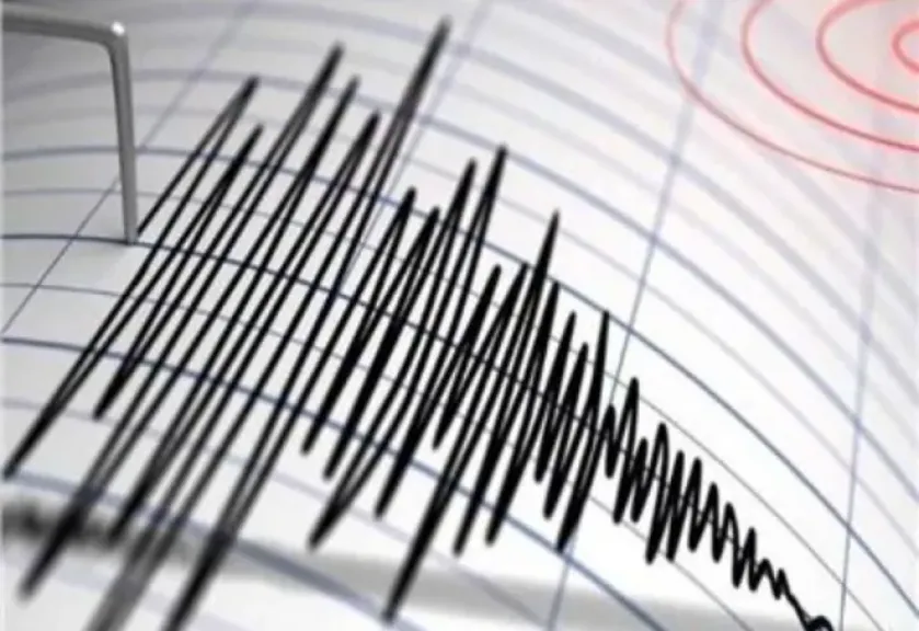 هزة أرضية تضرب القاهرة وعدة محافظات.. وترقب لبيان رسمي يكشف التفاصيل