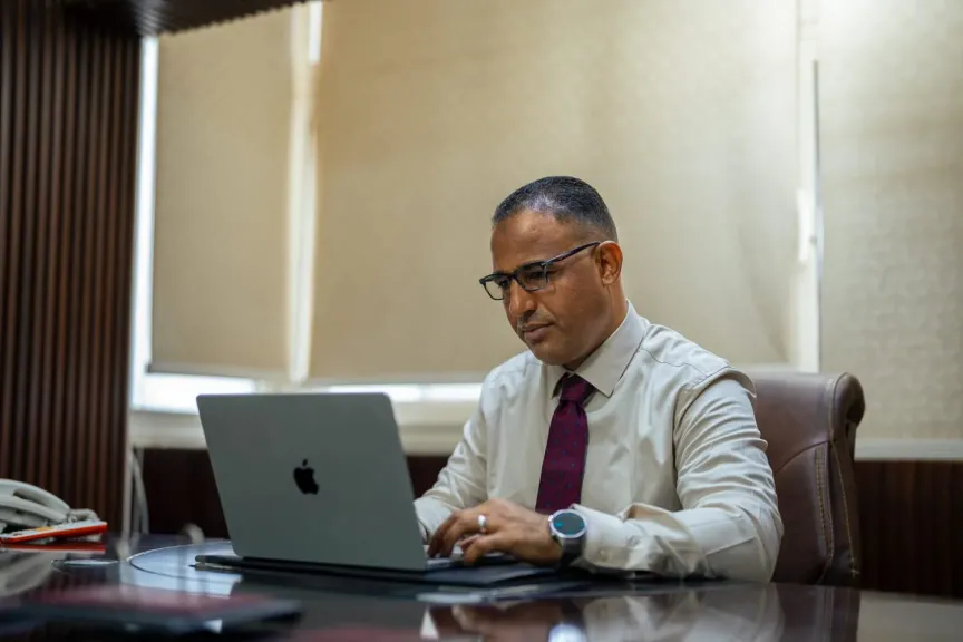 الحسيني أحمد خبير الضرائب والمحاسب القانوني 