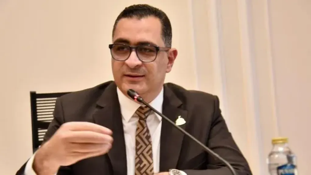 النائب محمود طاهر، أمين سر لجنة الإسكان والمرافق العامة والتعمير بمجلس النواب
