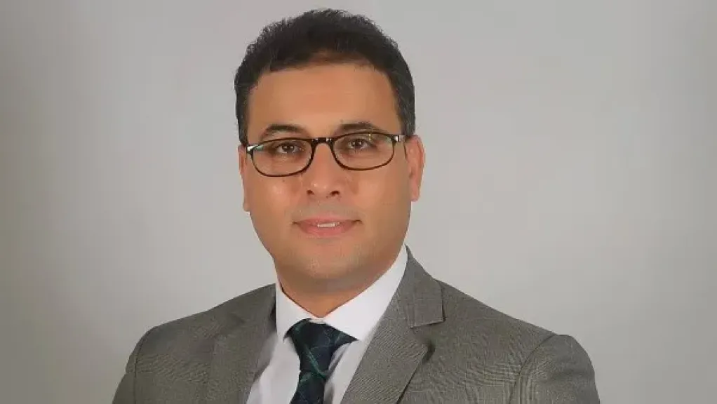 الدكتور ثروت إمبابي، استاذ مساعد بكلية  الزراعة جامعة بنها