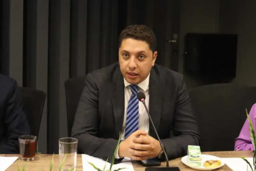 الجيل الديمقراطي: إحالة شركات المحمول للنيابة رسالة حاسمة.. وبيانات المصريين خط أحمر