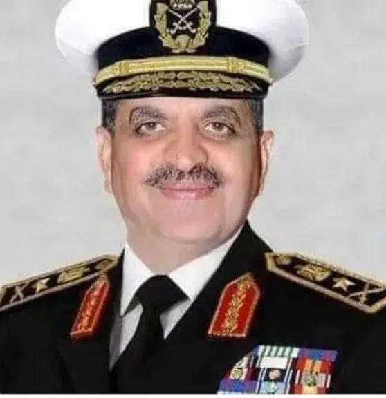تكليف جمهوري بالتجديد للفريق ربيع رئيساً لقناة السويس والفريق عطوة والفريق خالد نائبان لرئيس الهيئة