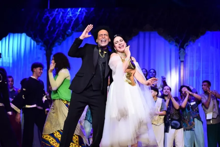 «ابن الأصول» ينير مسرح ميامي بوسط البلد في موسم جديد ويواصل نجاحه الجماهيري