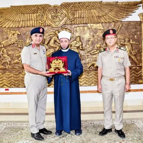 وزير الأوقاف يناقش دور الوزارة فى الحفاظ على الهوية المصرية خلال زيارته بالأكاديمية العسكرية للدراسات العليا والإستراتيجية