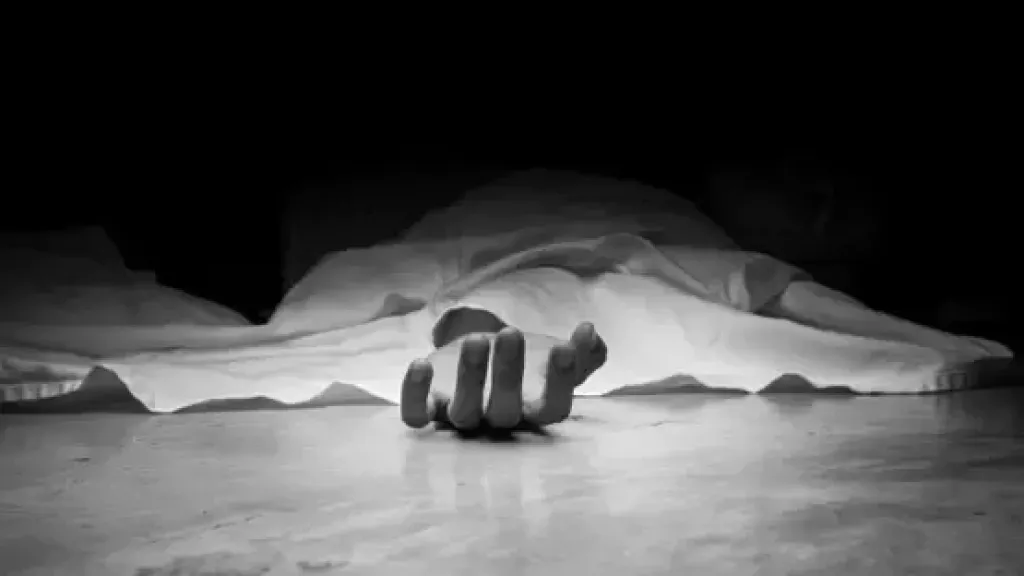 ”هزار” انتهى بدم.. تفاصيل طعن شاب حتى الموت في السلام