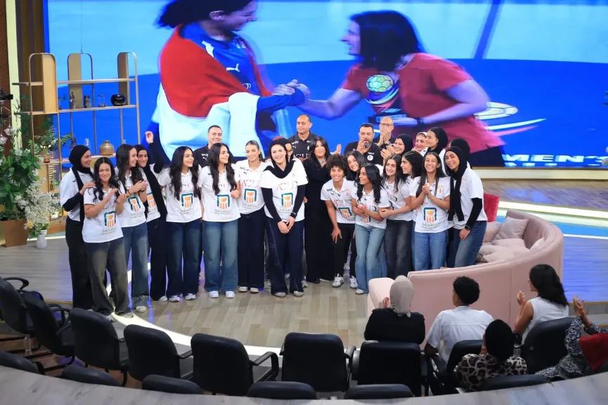 منى الشاذلي تحتفل بمنتخب مصر لناشئات اليد وعيد وفاء النيل الليلة