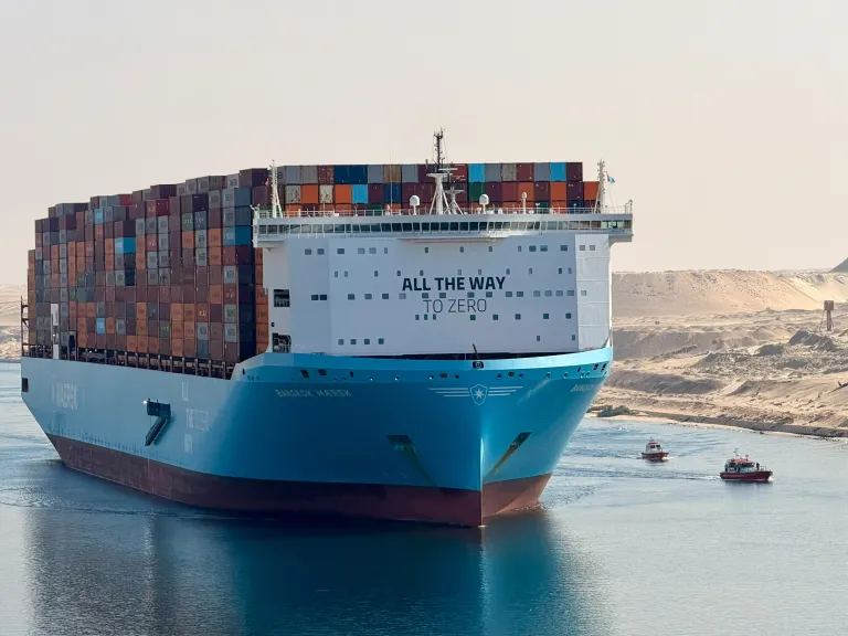 قناة السويس تشهد العبور الأول لسفينة الحاويات BANGKOK MAERSK ضمن قافلة الشمال بحمولة 190 ألف طن