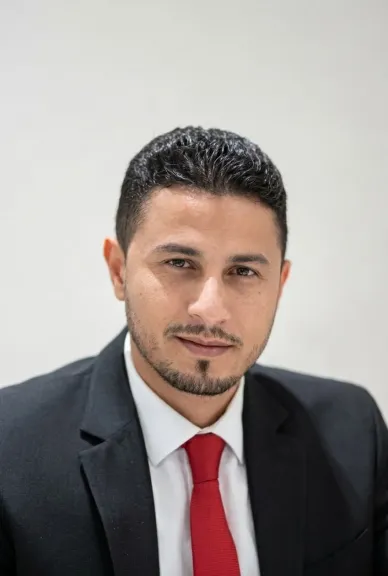 رجل الأعمال محمود إسماعيل