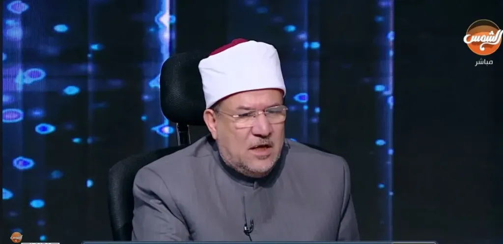 محمد مختار جمعة: الاحتفاء برسول اللّه يستوجب اتباع هديه وسنته والتمثل بأخلاقه