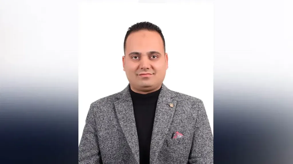 الكاتب الصحفي محمد دياب