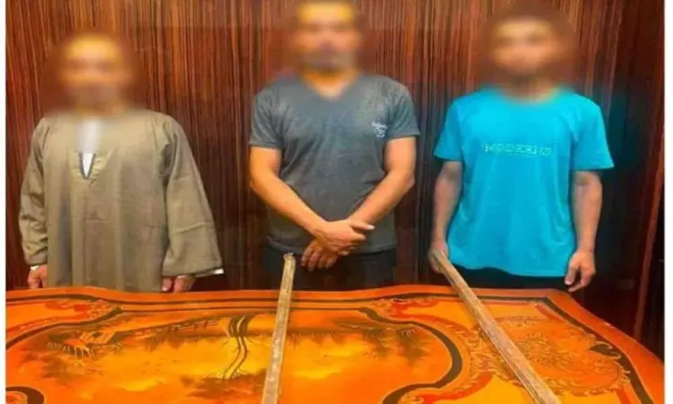 بـ ”قطع حديدية”.. كواليس ضبط 3 أشخاص تهجموا على منزل أسرة بالقليوبية