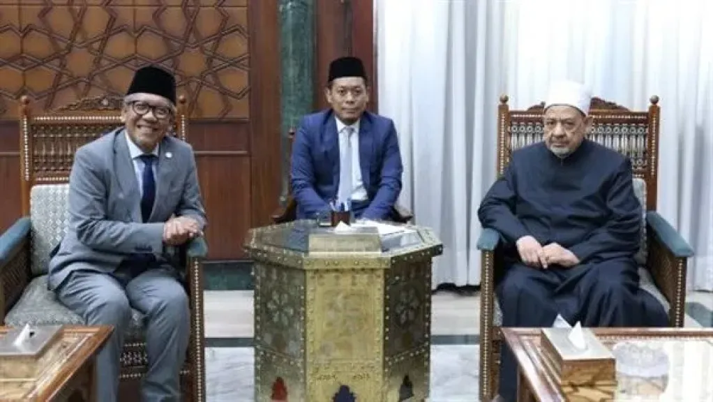 شيخ الازهر وسفير اندونيسيا