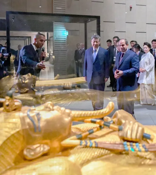 في إطار زيارته للقاهرة.. الرئيس الصيني يزور المتحف المصري الكبير برفقة السيسي