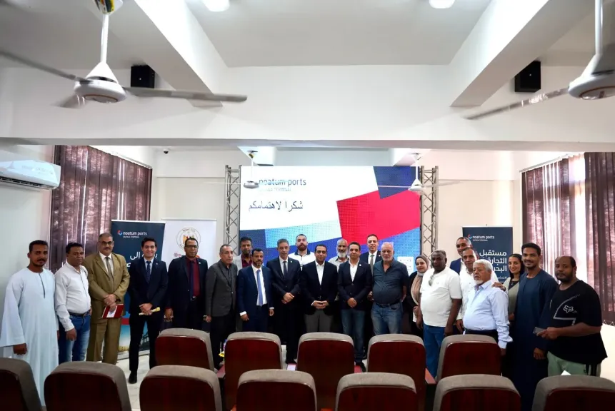 نائب محافظ قنا يناقش مع هيئة موانئ أبوظبي دعم حركة التجارة والصادرات وخدمة المستثمرين