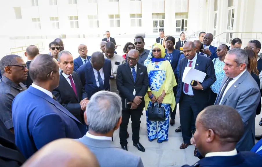 بتوجيهات من رئيس الجمهورية.. وزير الخارجية ورئيس شركة العاصمة الادارية للتنمية العمرانية يصطحبان السفراء الأفارقة في جولة تفقدية بالعاصمة الجديدة