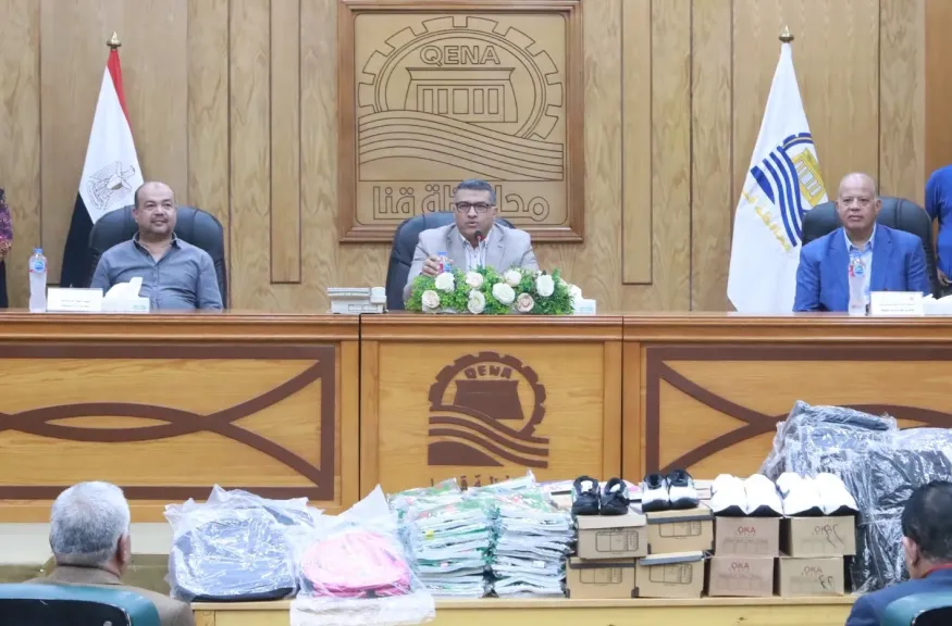 مبادرة إلى المدرسة بالتعاون مع مستقبل مصر وبيت الزكاة والصدقات بالازهر 