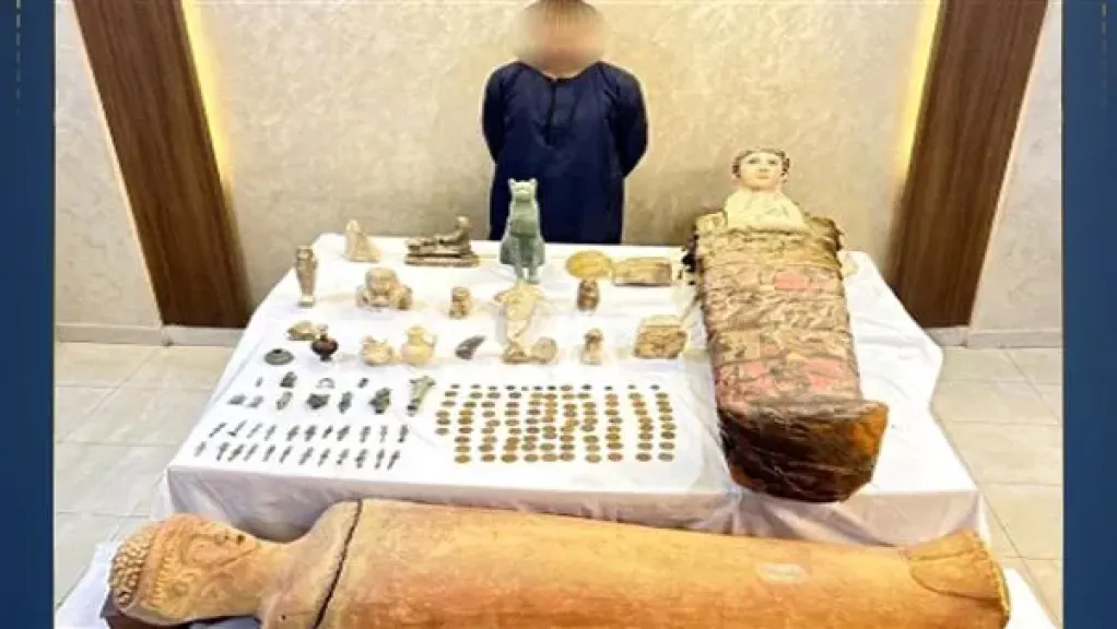 ضبط شخص بحوزته 151 قطعة أثرية في المنيا.. التفاصيل الكاملة