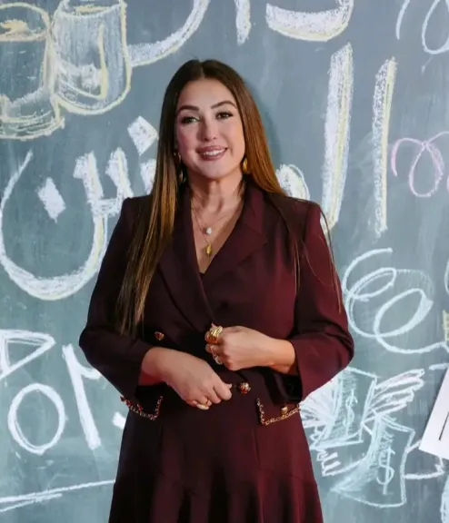 كندة علوش عن مسلسل «50/50»: لايت دراما ويسلط الضوء على قضية اجتماعية مهمة