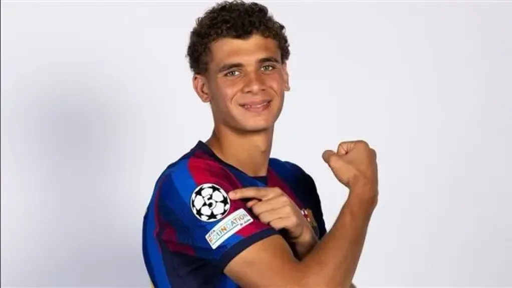 حمزة عبد الكريم يحسم موقف برشلونة من صفقة مهاجم ريال مدريد الجديد