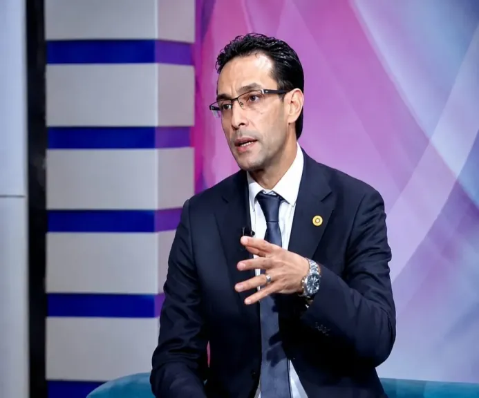 الكاتب الصحفي عبده زعلوك، رئيس قسم الاقتصاد بجريدة المساء
