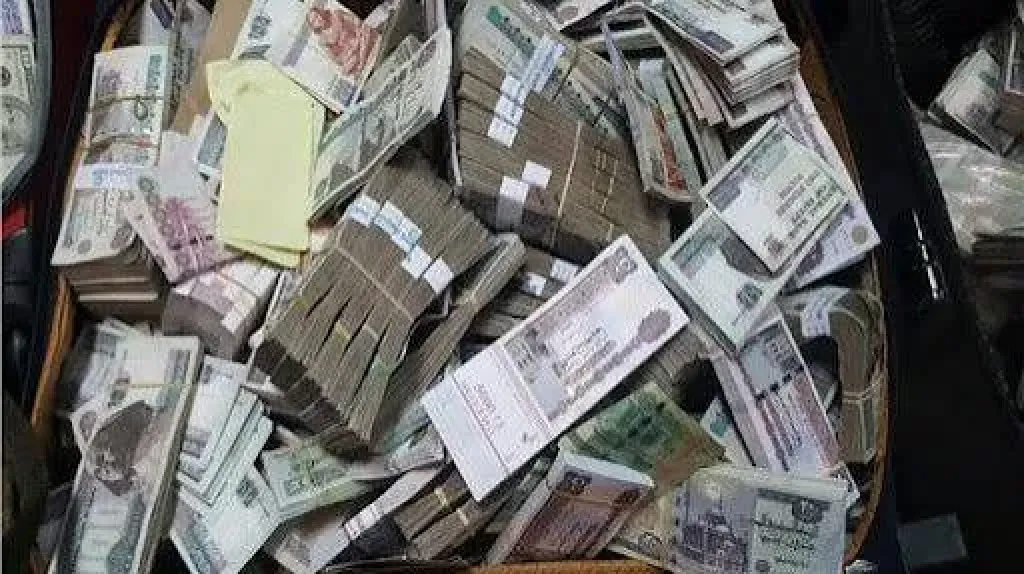 اتخاذ الإجراءات القانونية ضد شخصين لغسلهما 80 مليون جنيه من تجارة المخدرات