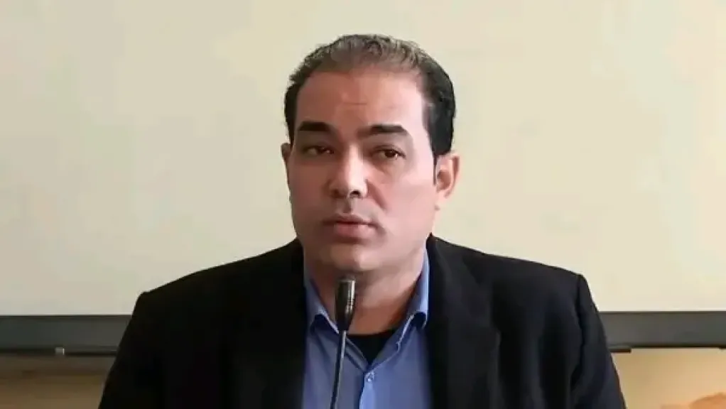 الدكتور وائل عبدالباري وكيل تعليم الفيوم 