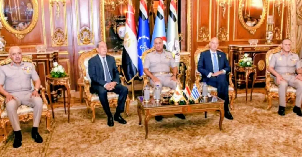 القوات المسلحة تستضيف الإجتماع الثلاثي السادس لوزراء دفاع مصر واليونان وقبرص تعميقاً للشراكة الإستراتيجية