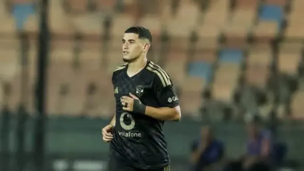 منصف بقرار يكشف طموحاته مع منتخب الجزائر بعد العودة لـ«محاربي الصحراء»