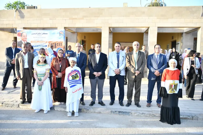 إحتفالاً باليوم العالمي للسياحة.. نائب محافظ قنا يفتتح المهرجان بمشاركة العديد من السياح بمعبد دندرة