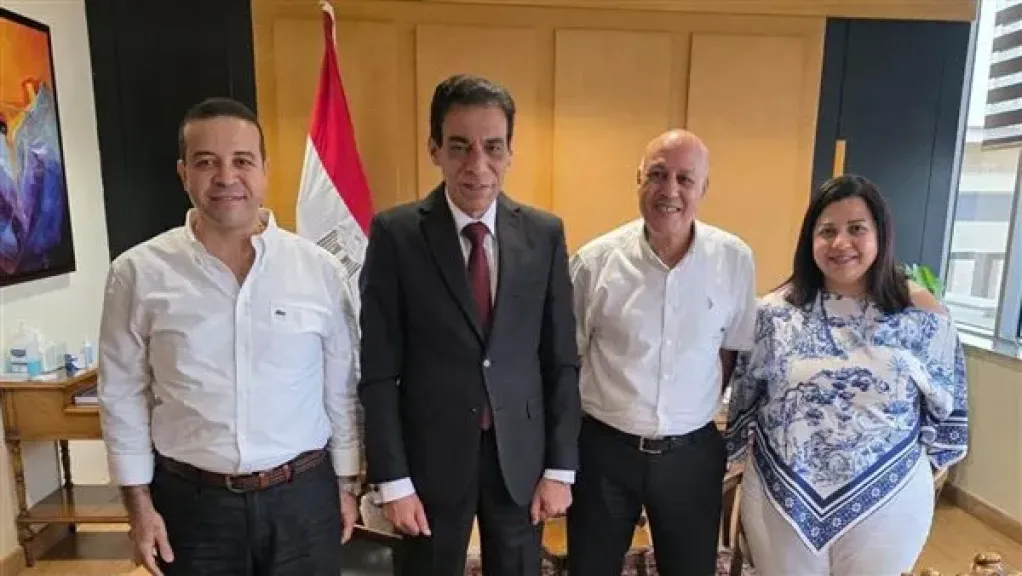 بعد احتجازه في المالديف.. الإفراج عن الطبيب المصري بيتر سمعان مرزوق