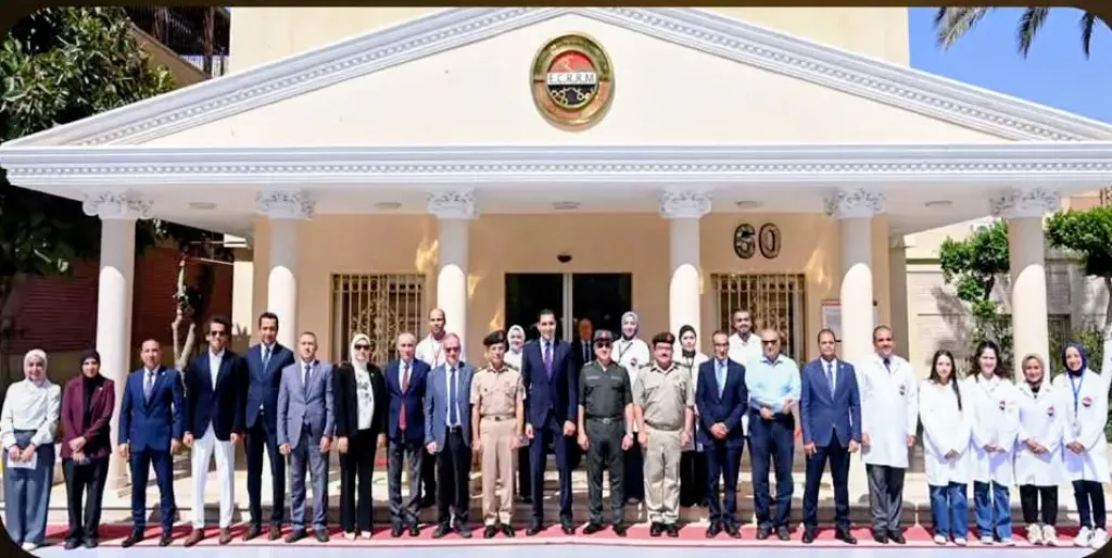 مركز البحوث الطبية والطب التجديدي للقوات المسلحة يستقبل وزير الشباب والرياضة