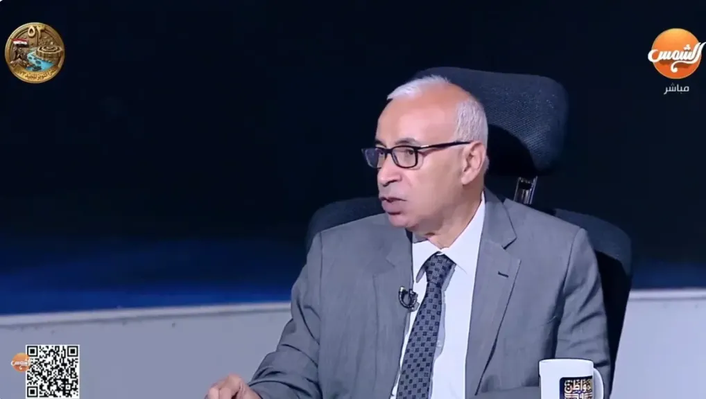 الكاتب الصحفي علي حسن