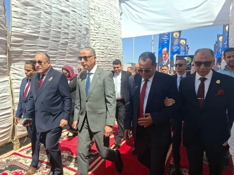 بحضور محافظ الجيزة وقيادات حماة وطن .. طارق عبدالعظيم: توزيع 60 ألف كرتونة غذائية دعمًا للأسر الأولى بالرعاية .. ومبادرات أكبر لأهالي الجيزة تحت رعاية الحزب