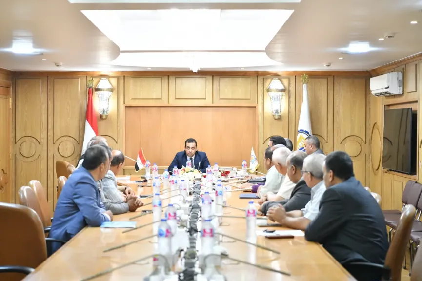 توجيهات محافظ قنا بالمتابعة الميدانية لجميع مدارس المحافظة