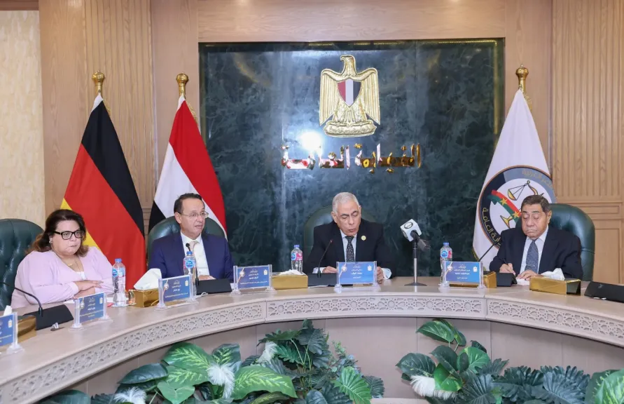 النائب العام يستقبل مجلس أمناء الجامعة الألمانية بالقاهرة ويبحث سبل تعزيز التعاون المشترك
