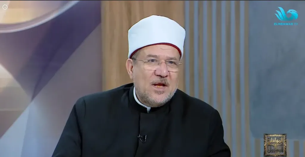 مختار جمعة: ركوب التريند على حساب الشريعة خيانة للمسؤولية.. ولن نسمح بتحويل عقول الناس إلى ساحة للعبث