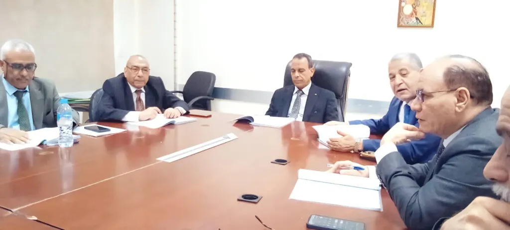 لجنة إختيار قيادات جامعة أسوان