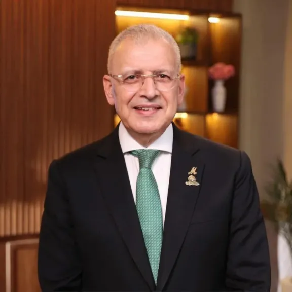 النائب مصطفى مجاهد 