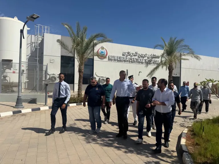 لمتابعة التشغيل التجريبي والخدمات المقدمة للمواطنين ..محافظ جنوب سيناء يتفقد مستشفى نويبع المركزي