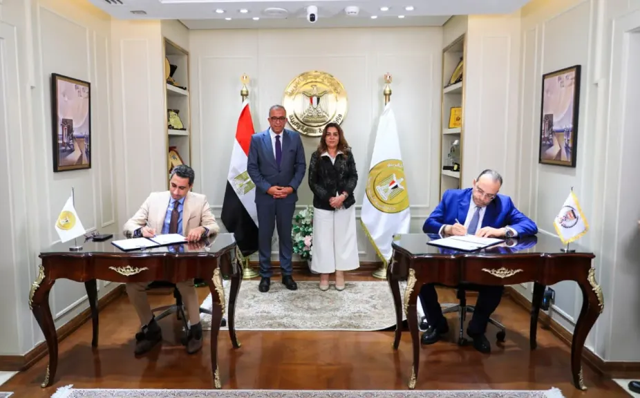 وزيرة التنمية المحلية والبيئة ورئيس معهد التخطيط القومي يشهدان توقيع بروتوكول تعاون مشترك لتأهيل كوادر الإدارة المحلية