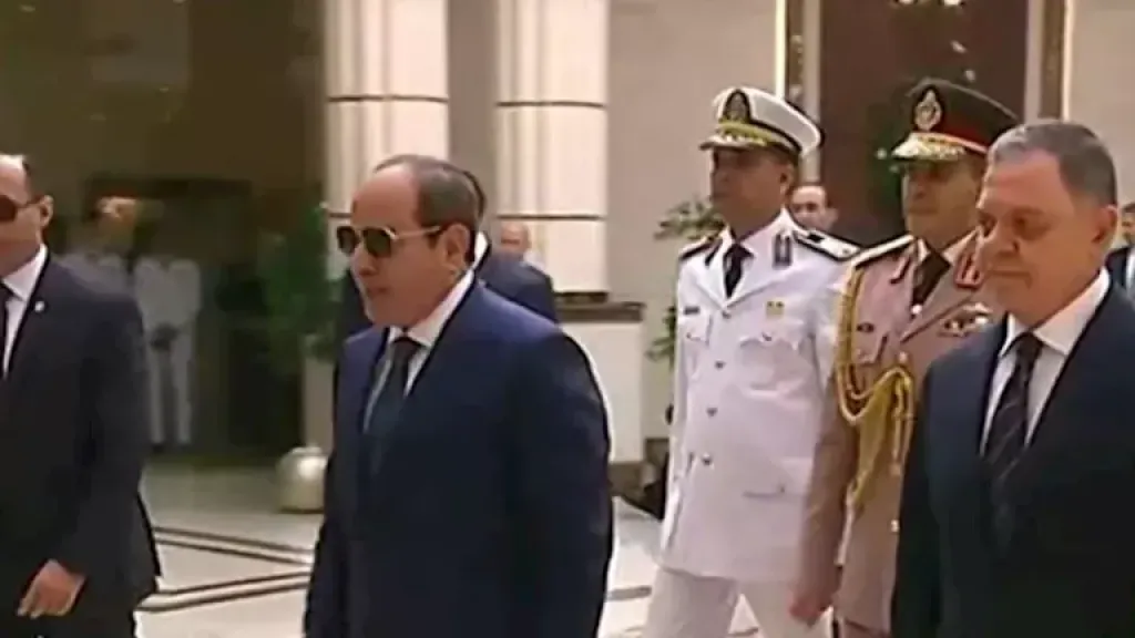 الرئيس السيسي يصل مقر أكاديمية الشرطة لحضور حفل التخريج