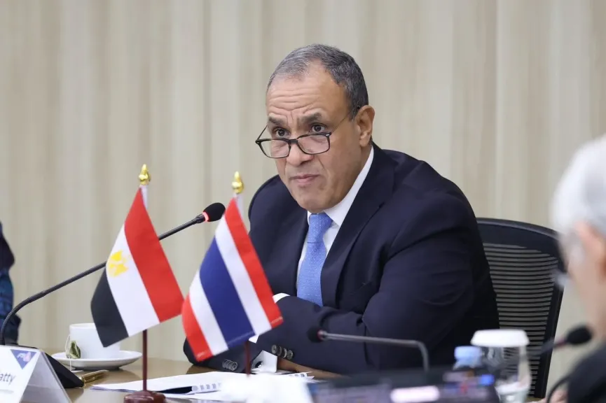 وزير الخارجية يشارك في منتدى الأعمال المصري–التايلاندي ويلتقي رئيسة اتحاد الصناعات التايلاندية لتعزيز التعاون الاقتصادي والاستثماري