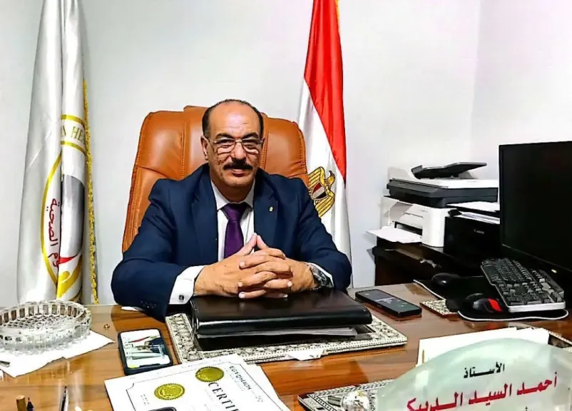 أحمد الدبيكي، نقيب العلوم الصحية