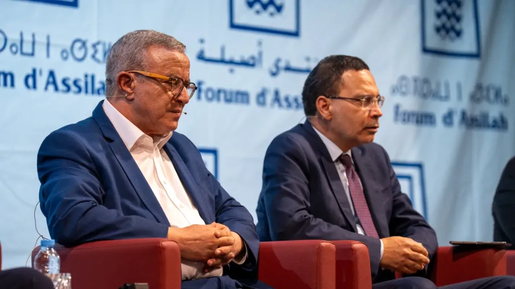 محمد اوجار وزير العدل السابق مع النائب مصطفى الخلفي وزير الاعلام السابق