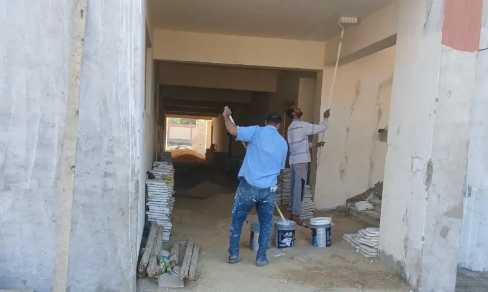 إستجابة لمطالب الأهالي ..محافظ قنا يوجه بإستئناف العمل بمدرسة كلاحين أبنود للتعليم الأساسي