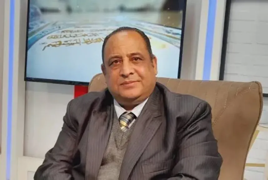 هل يجوز اتخاذ الأبناء سلاحًا للانتقام بعد الطلاق؟.. أستاذ فقه مقارن يُجيب