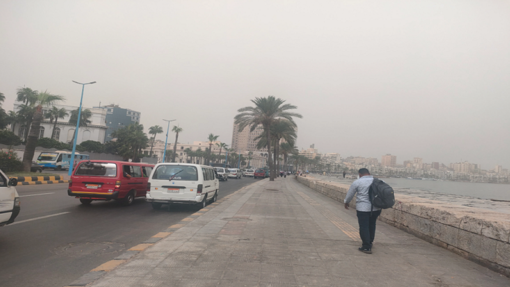 الجو هيتقلب بسرعة.. الأرصاد: أجواء خريفية مستقرة نهارا وباردة يزود ليلا|فيديو