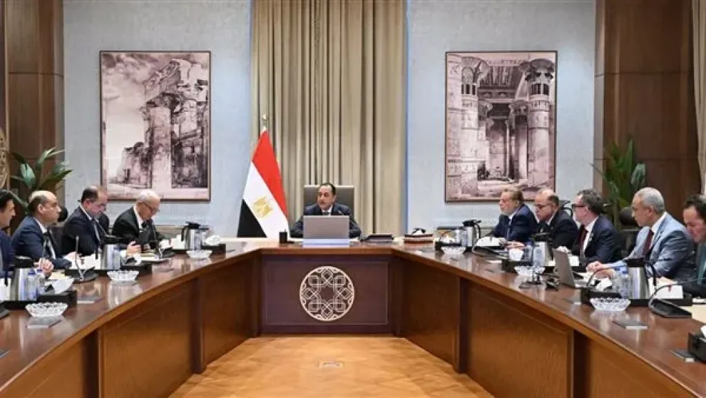 قبل إطلاقه في منتدى مصر 2026.. مدبولي يستعرض ملامح البرنامج الوطني للتحول الاقتصادي