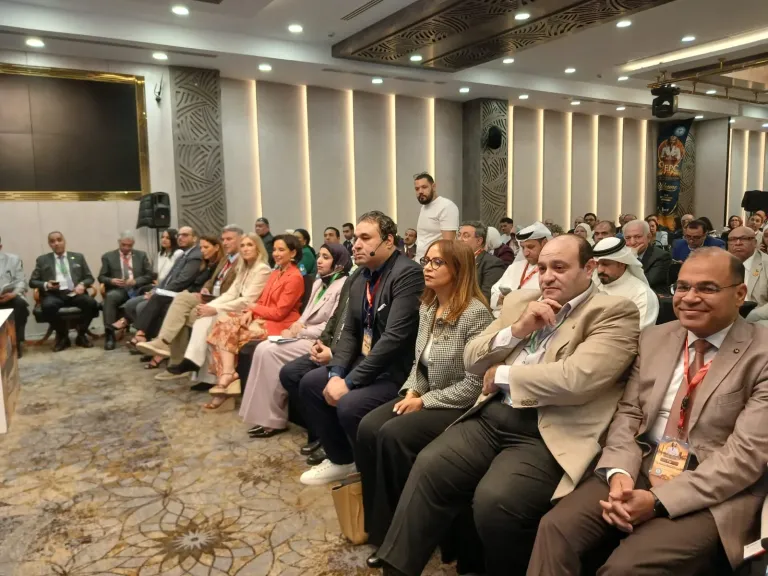 جانب من المؤتمر 