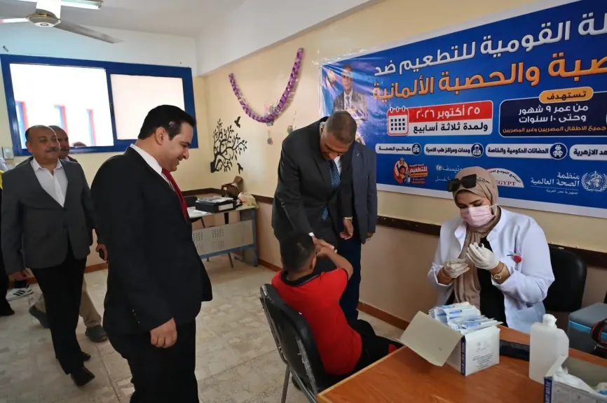 محافظ جنوب سيناء يشهد إنطلاق الحملة القومية للتطعيم ضد الحصبة والحصبة الألمانية بطور سيناء